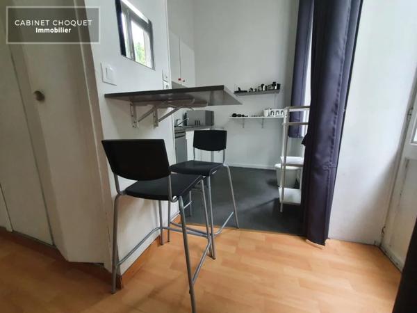 F2 DUPLEX MEUBLE AVEC PARKING A LOUER - LILLE CENTRE - 36 m 2 - 766 € charges comprises par mois