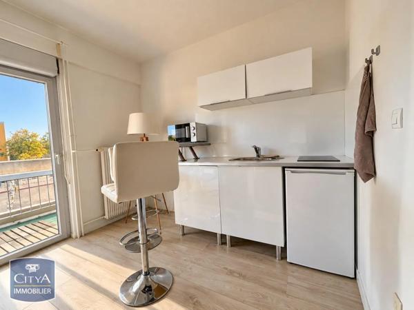 Appartement à louer 1 pièce 29.5m² Mâcon (71000)