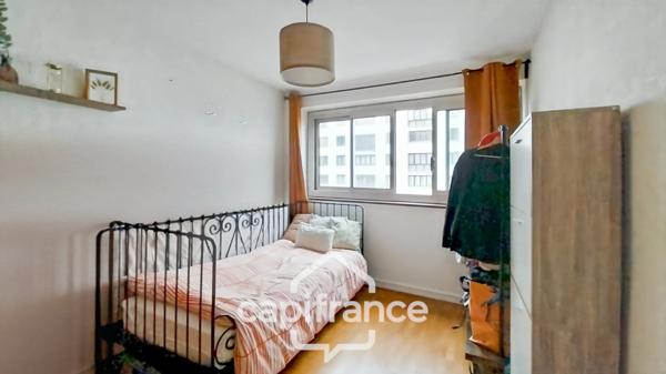 Vanves- A vendre appartement 4 pièces-65,45m2-Parfait état-4ème étage avec ascenseur-lumineux-5mn à pied métro L13