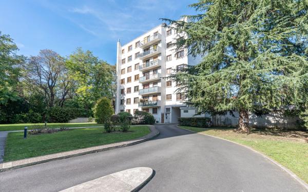 Appartement à vendre    4 pièces • 80,29 m2 Saint-Maur-des-Fossés