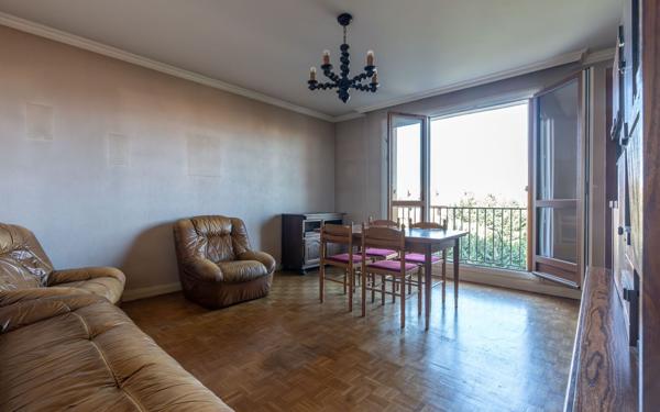 Appartement à vendre    4 pièces • 80,29 m2 Saint-Maur-des-Fossés