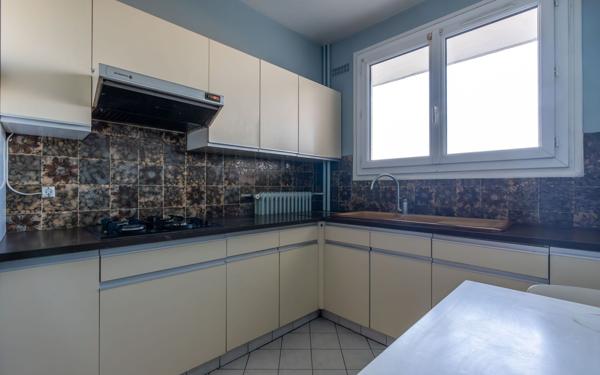 Appartement à vendre    4 pièces • 80,29 m2 Saint-Maur-des-Fossés