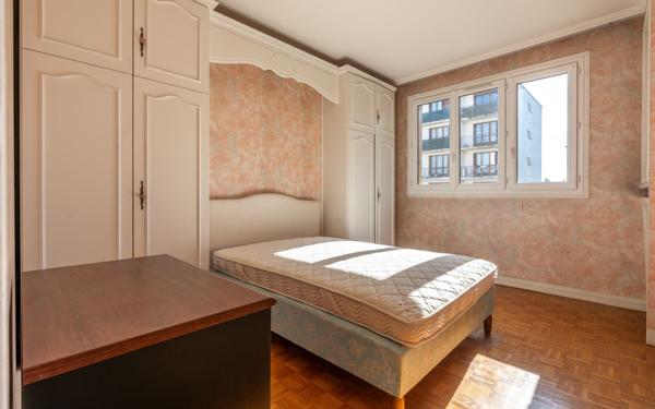 Appartement à vendre    4 pièces • 80,29 m2 Saint-Maur-des-Fossés