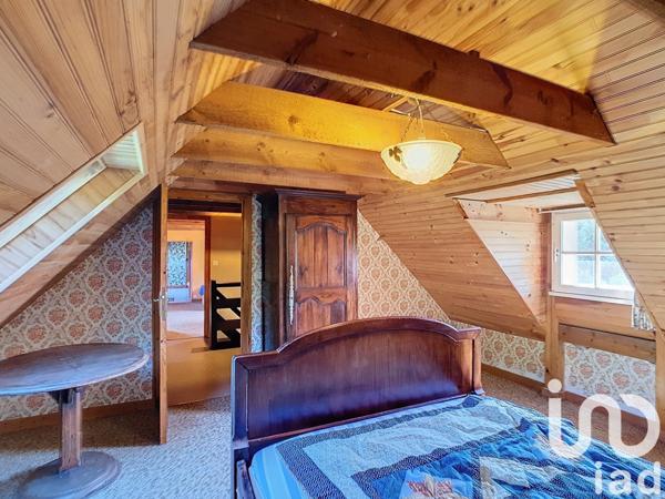 Longère 6 pièces de 99 m² à Plozévet (29710)