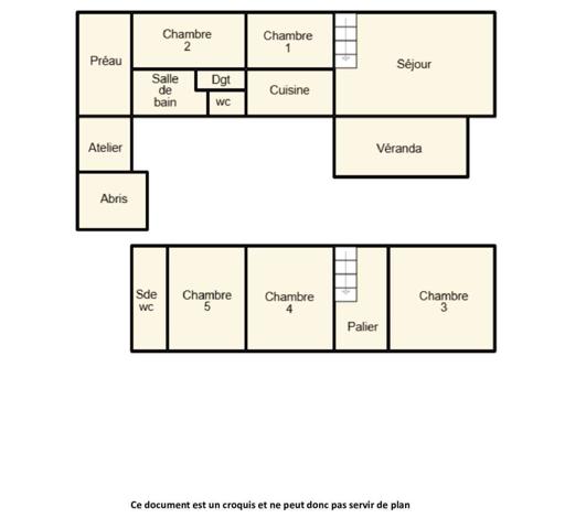Longère 6 pièces de 99 m² à Plozévet (29710)
