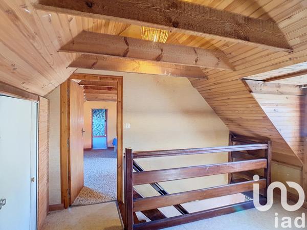 Longère 6 pièces de 99 m² à Plozévet (29710)