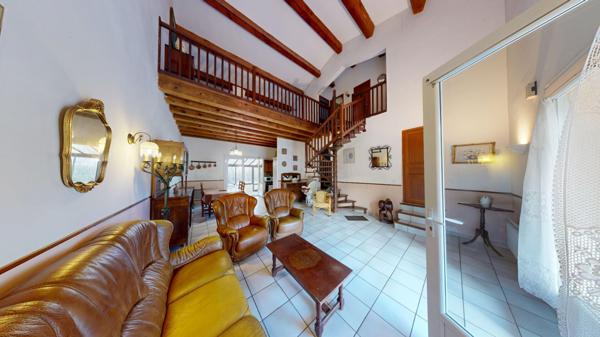 Maison Quartier Pasteur avec jardin et garage