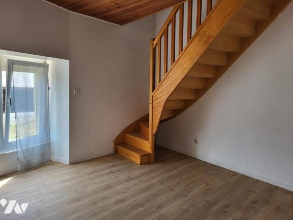 ST MARTIN DES BESACES : Maison individuelle