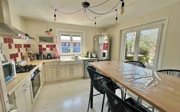 Maison à vendre    5 pièces • 120 m2 Mornant