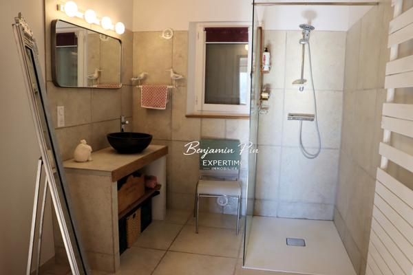 Apt (84400) Mas rénové à Apt