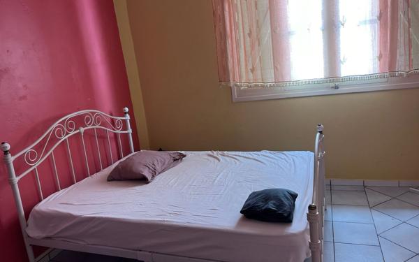 Appartement à vendre    6 pièces • 240 m2 Pointe-à-Pitre