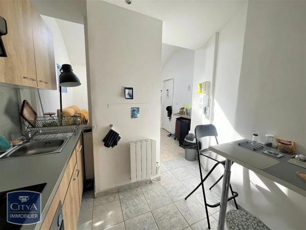 Appartement à louer 2 pièces 27.5m² Valenciennes (59300)