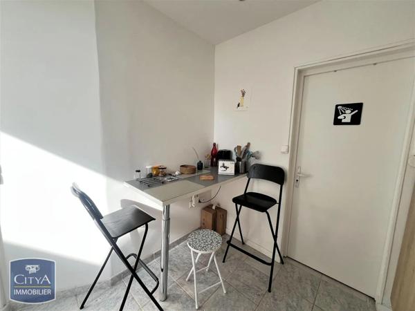 Appartement à louer 2 pièces 27.5m² Valenciennes (59300)