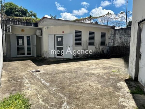 Immeuble à CAYENNE, 97300 - 577m²