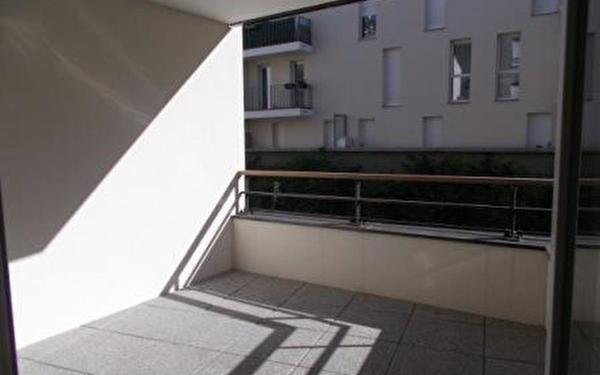 Appartement à louer    2 pièces • 45,54 m2 Ris-Orangis