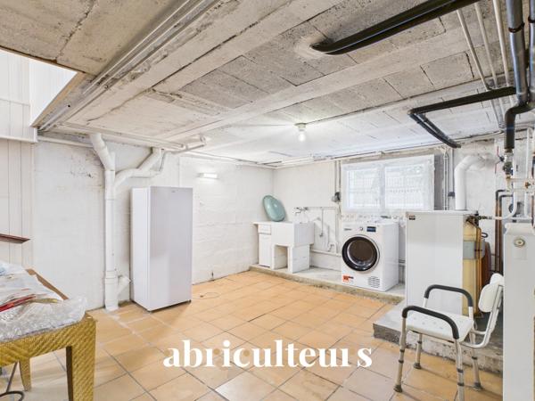 Spacieuse maison familiale de 160 m² sur parc arboré de 2 110 m² Quartier recherché du Teninio à Vannes