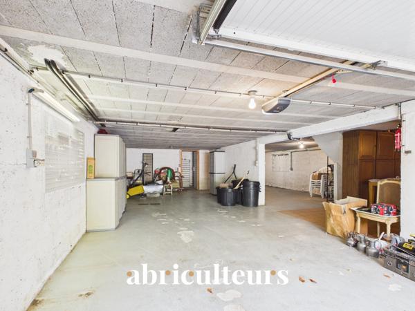 Spacieuse maison familiale de 160 m² sur parc arboré de 2 110 m² Quartier recherché du Teninio à Vannes