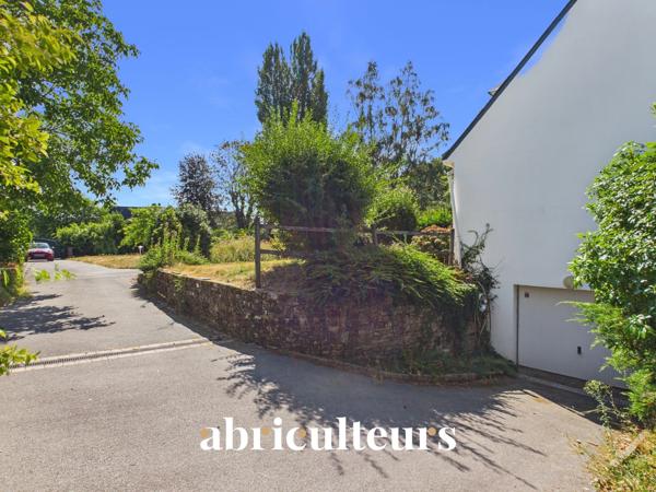Spacieuse maison familiale de 160 m² sur parc arboré de 2 110 m² Quartier recherché du Teninio à Vannes