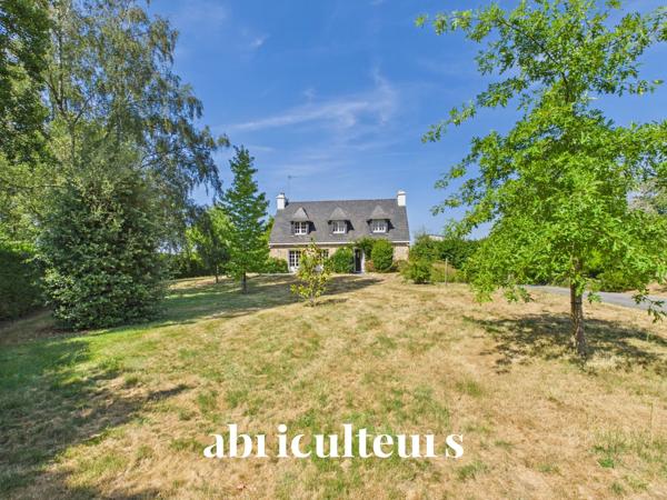 Spacieuse maison familiale de 160 m² sur parc arboré de 2 110 m² Quartier recherché du Teninio à Vannes