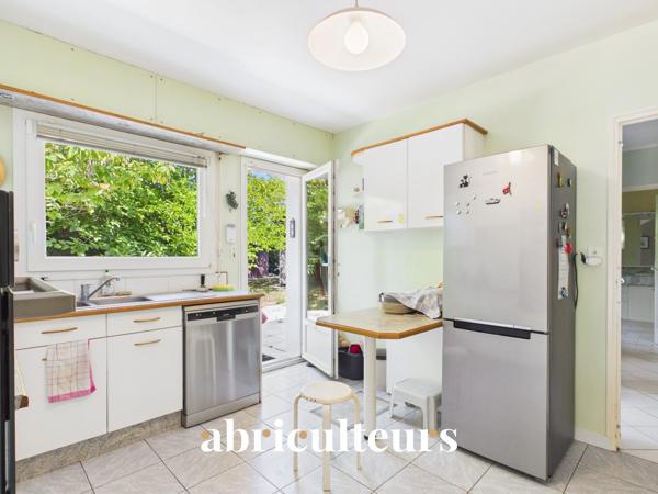 Spacieuse maison familiale de 160 m² sur parc arboré de 2 110 m² Quartier recherché du Teninio à Vannes