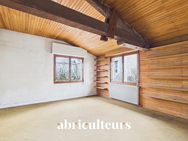 Maison à rénover 250 m² Grand potentiel et permis validé Au Bouscat, proche Parc Bordelais