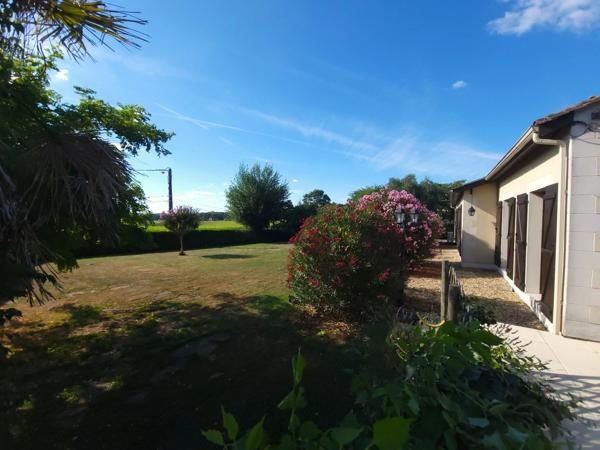 Belle maison de village de 3-4 chambres avec piscine.