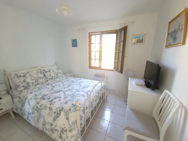 Belle maison de village de 3-4 chambres avec piscine.