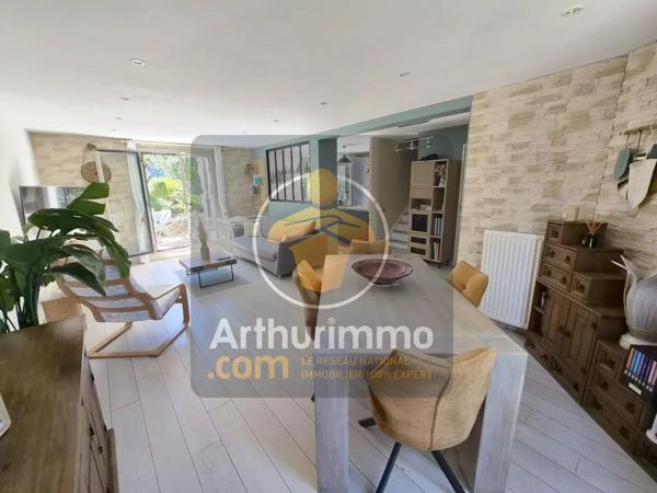 Vente                                                      Maison
                        
                     4 pièces                      100 m2                     à Pontault-Combault