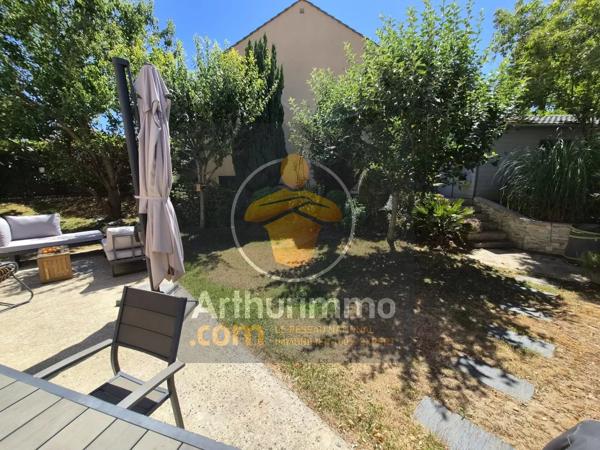 Vente                                                      Maison
                        
                     4 pièces                      100 m2                     à Pontault-Combault