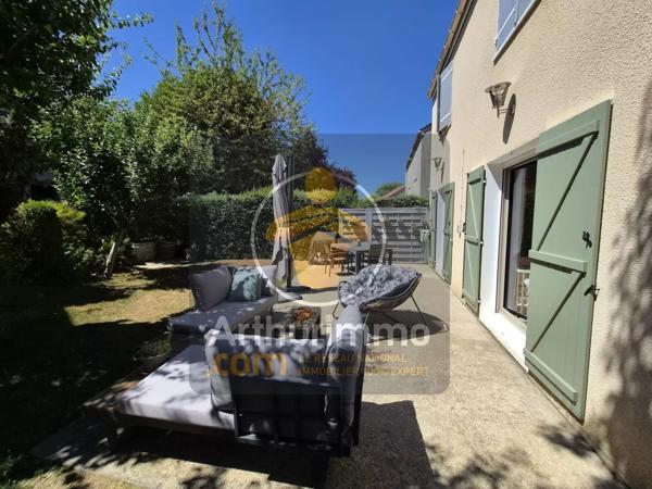 Vente                                                      Maison
                        
                     4 pièces                      100 m2                     à Pontault-Combault