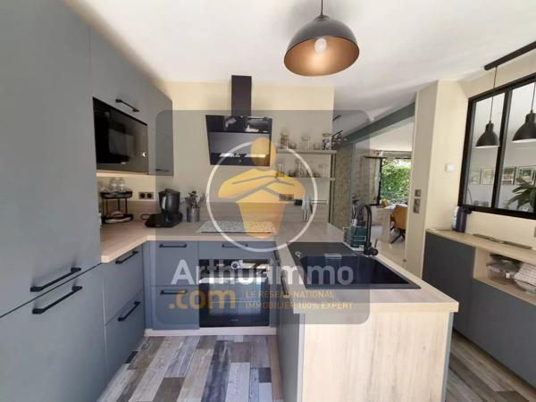 Vente                                                      Maison
                        
                     4 pièces                      100 m2                     à Pontault-Combault