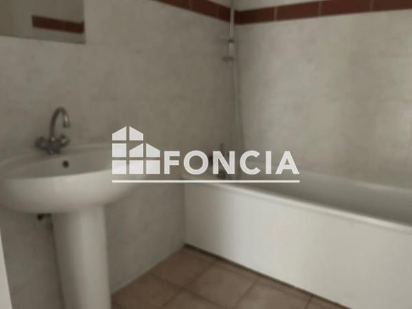 Location Appartement 2 pièces 53.93 m² - 1 RUE JULES RENARD Perpignan 66000