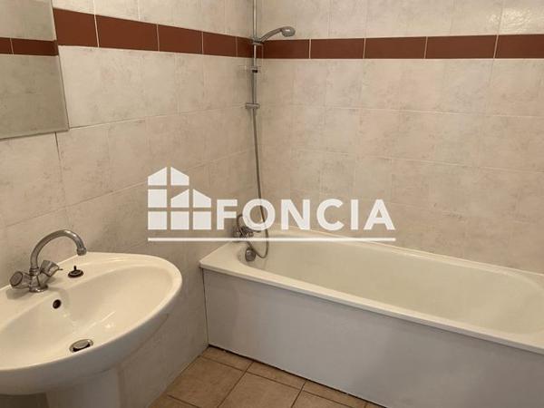 Location Appartement 2 pièces 53.93 m² - 1 RUE JULES RENARD Perpignan 66000