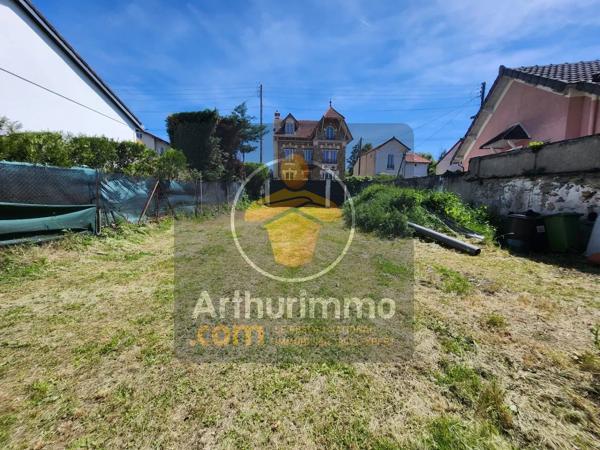 Vente                                                      Terrain
                        
                                         230 m2                     à Sucy-en-Brie