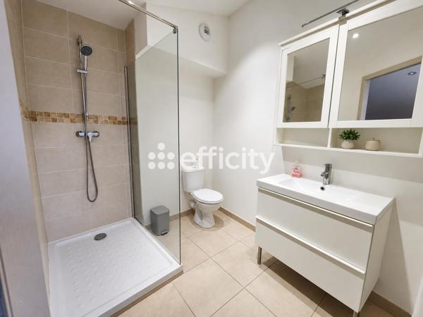Maison
         4 pièces
        - 81 m² Exclusivité 240 000 € *