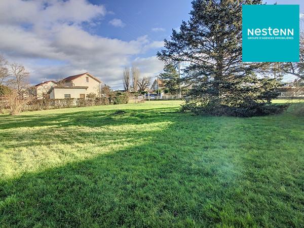 Terrain 690 m2 Saint André le Puy 42210