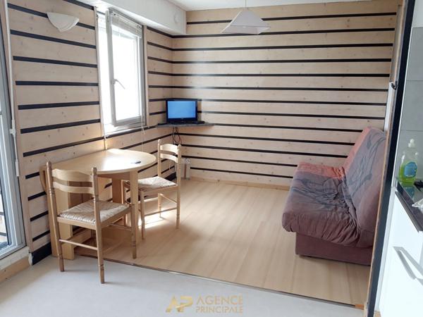 Appartement La Rochelle - 33m2 - Minimes - Vue Mer - La Rochelle €195 000 ** - Référence ND713