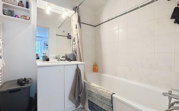 Appartement à vendre    2 pièces • 43 m2 Tours