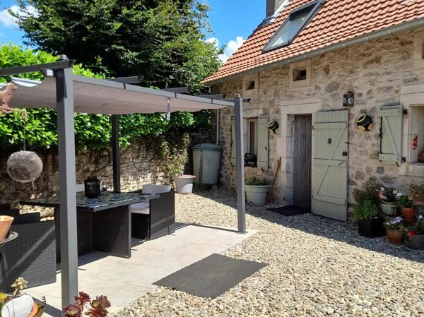 Maison indépendante avec maison d’amis et piscine près de Villeneuve, Aveyron
