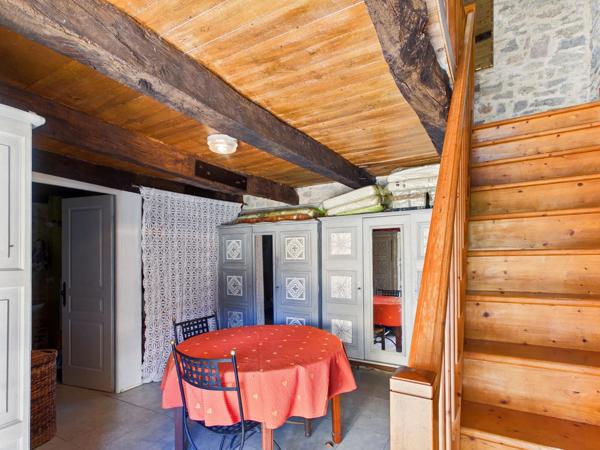 Maison indépendante avec maison d’amis et piscine près de Villeneuve, Aveyron
