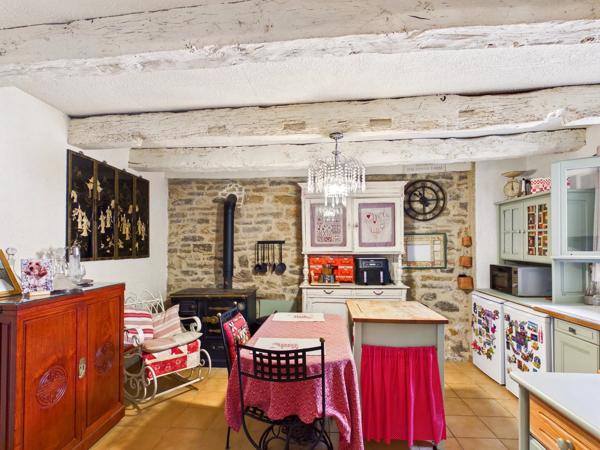 Maison indépendante avec maison d’amis et piscine près de Villeneuve, Aveyron