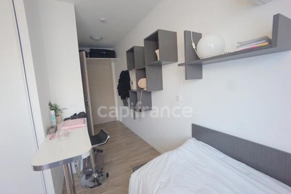 STUDIO meublé - REVENTE en résidence étudiante gérée pour investisseur LMNP/LMP -- Lyon 8
