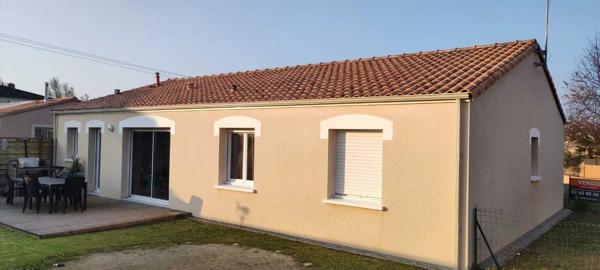 Vente                                                      Maison
                        
                     6 pièces                      111 m2                     à Sainte-Pazanne