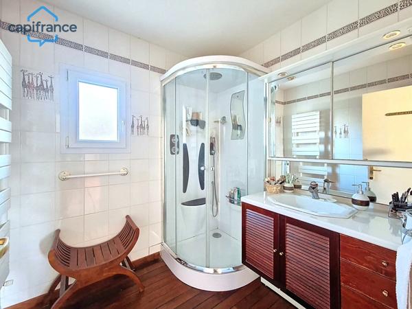 ✨ Propriété de caractère avec vue mer – 10 pièces - Plougonvelin (29)