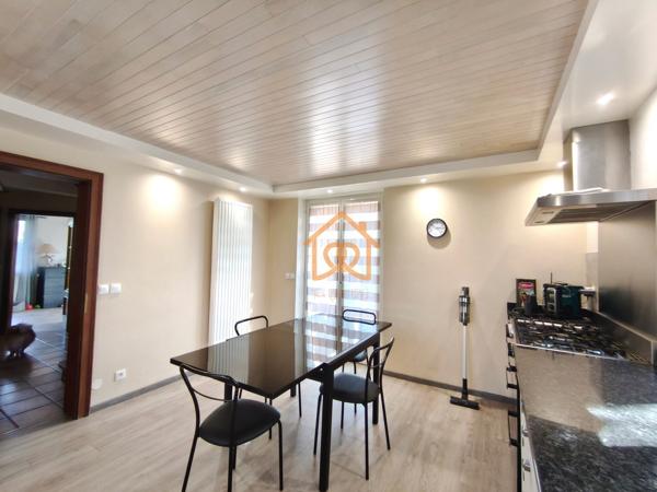 En exclusivité Jolie Maison de 150m² au sol à HOLTZHEIM avec piscine chauffée, climatisation sur 7 ares de terrain