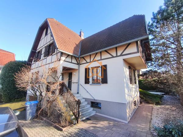 En exclusivité Jolie Maison de 150m² au sol à HOLTZHEIM avec piscine chauffée, climatisation sur 7 ares de terrain