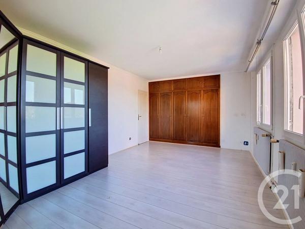 Appartement F5 à vendre  4 pièces - 95,83 m 2   VESOUL  - 70
