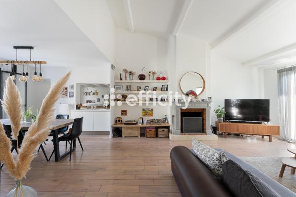 Maison
         5 pièces
        - 129 m² 535 000 € *