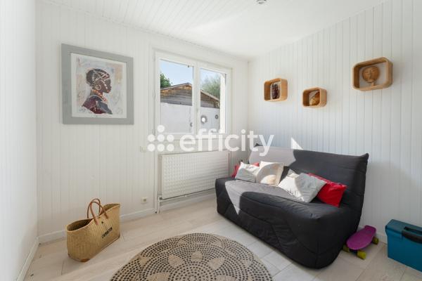 Maison
         5 pièces
        - 129 m² 535 000 € *