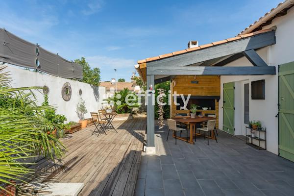 Maison
         5 pièces
        - 129 m² 535 000 € *